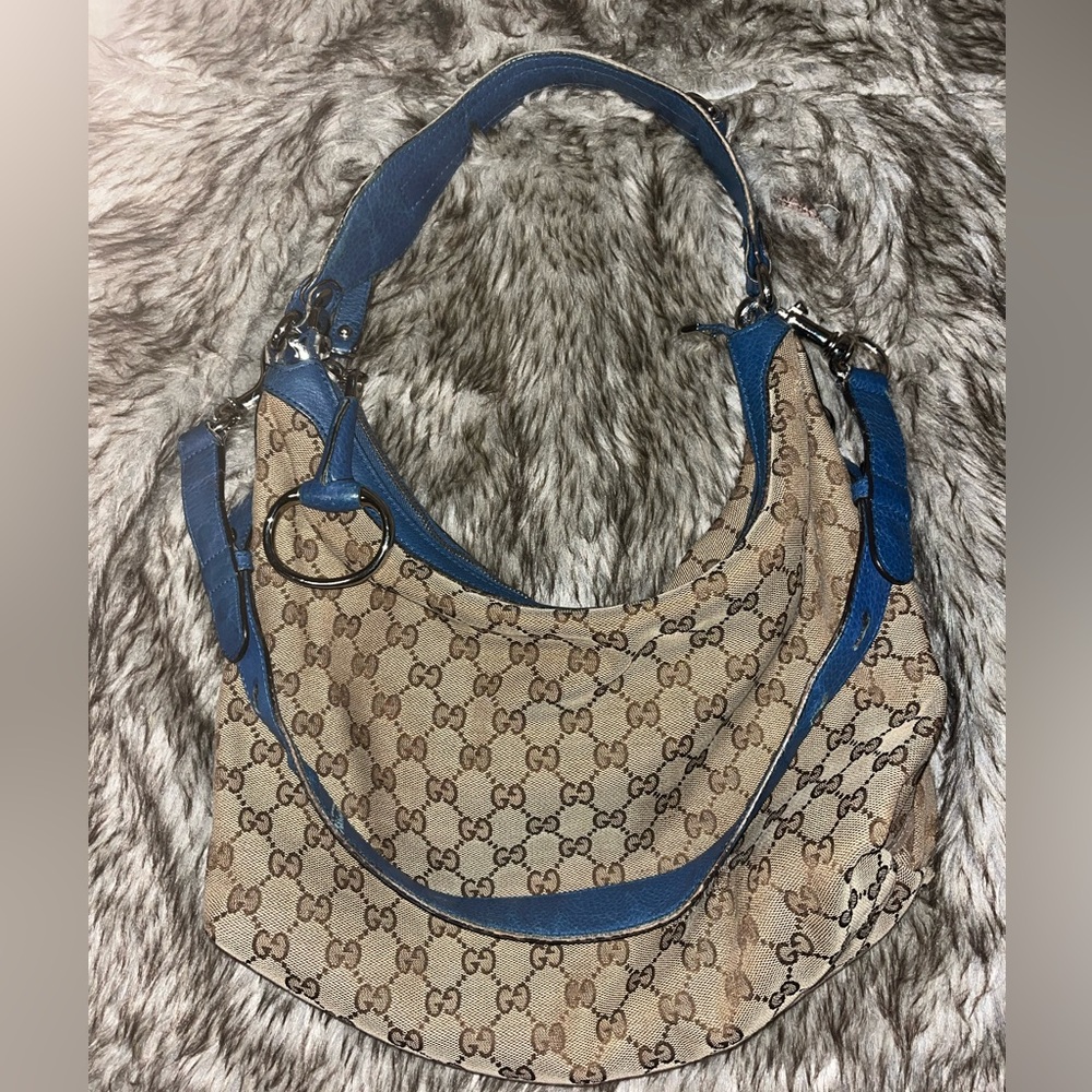 Gucci canvas monogram horsebit chain shoulder bag